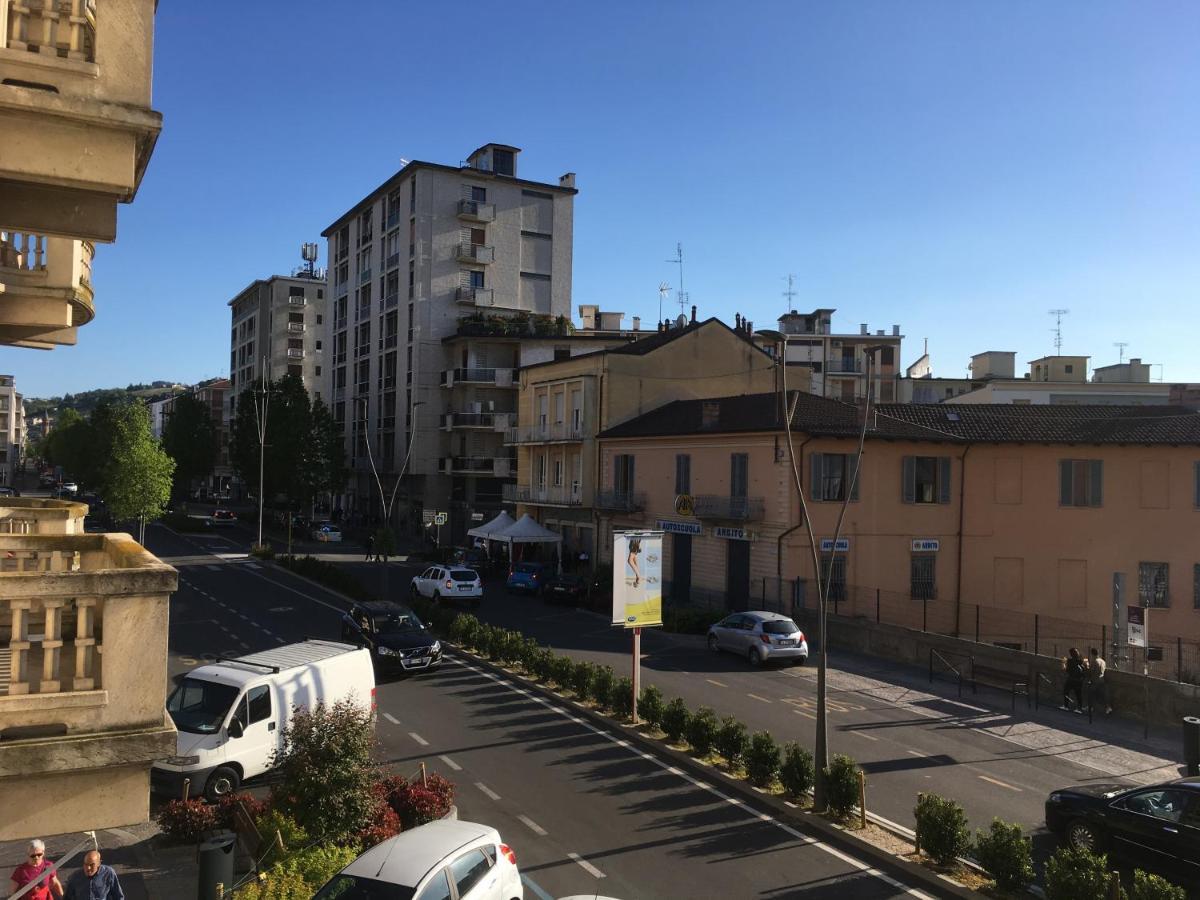 La Mascarella Apartment Alba  Luaran gambar